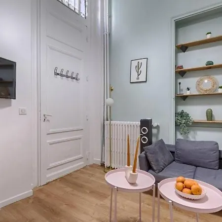 Studio Cosy Proche De L'opera De 아파트 *